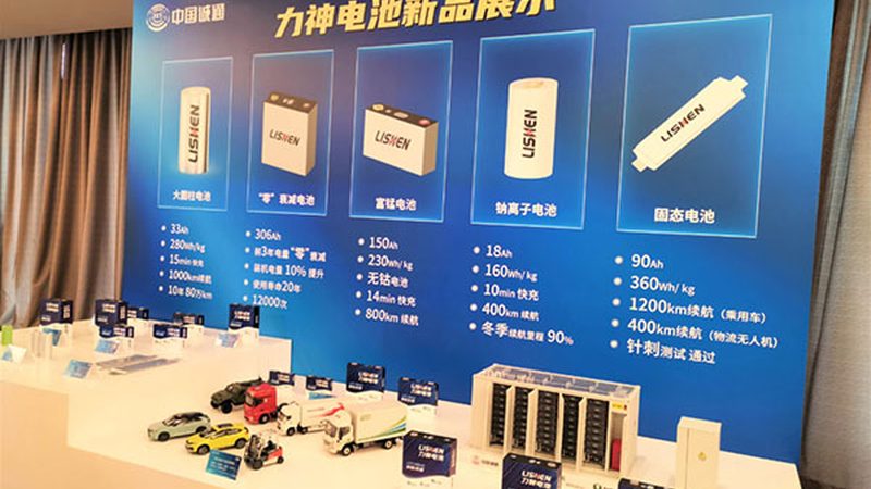 为了评估VAWT的噪音水平，研究人员通常采用以下测试方法：